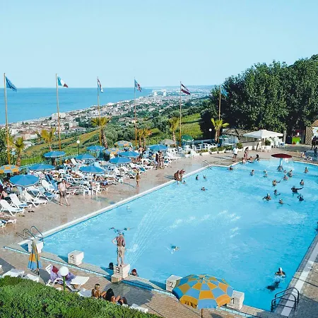 Villaggio Europe Garden 103s Apartment Silvi Marina