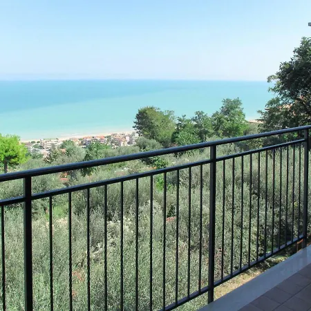 Villaggio Europe Garden 103s Apartment